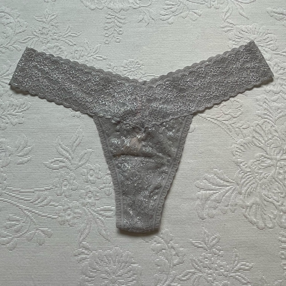 NWT VICTORIA’S SECRET Gray Shiny Nylon Lace Thong Panties One Size